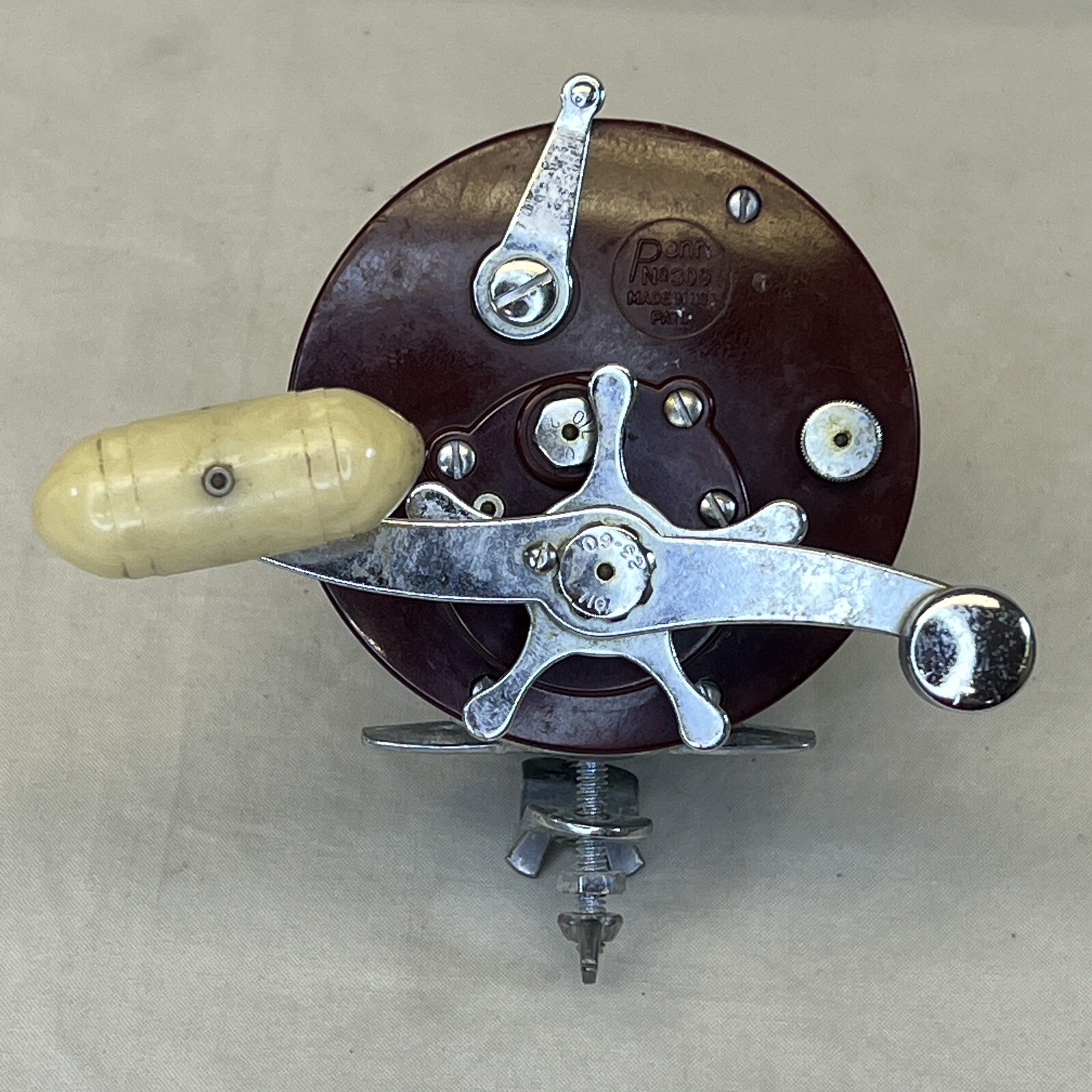 Vintage Penn PEER No 309 Levelwind Saltwater Conventional Fishing Reel