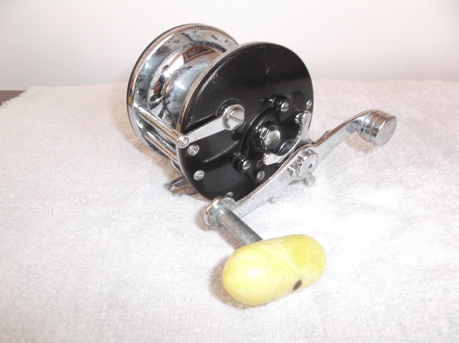 Vintage Penn Long Beach 60 Saltwater Bait Casting Fishing Reel Fish FREE SHIPING