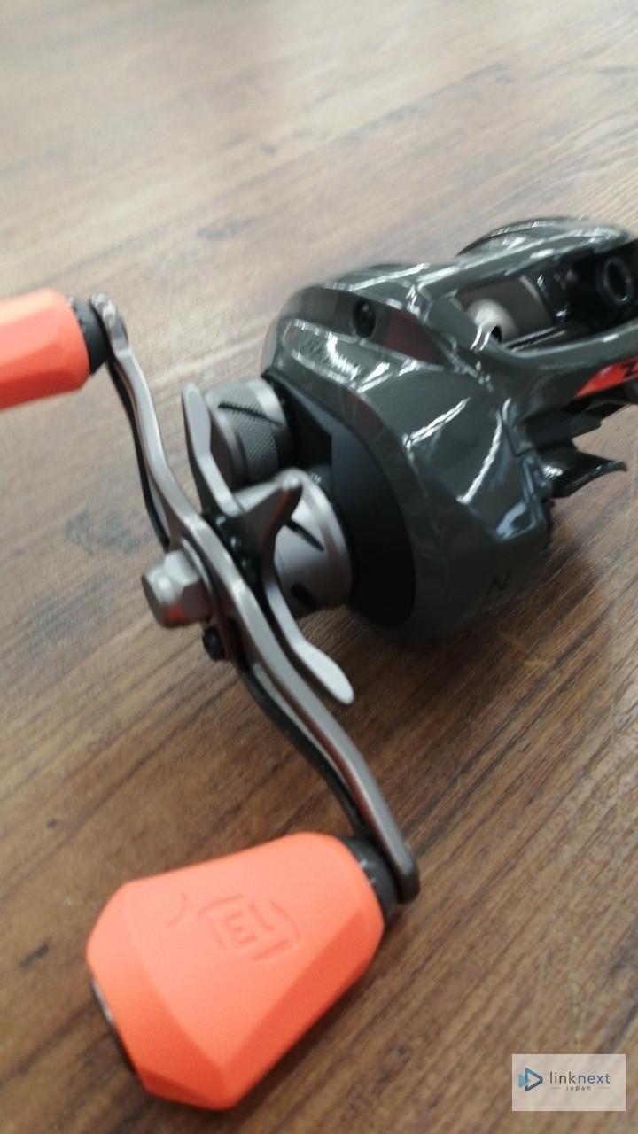 13 Fishing Concept Z2 Baitcasting Reel – Used, Light Signs of Use