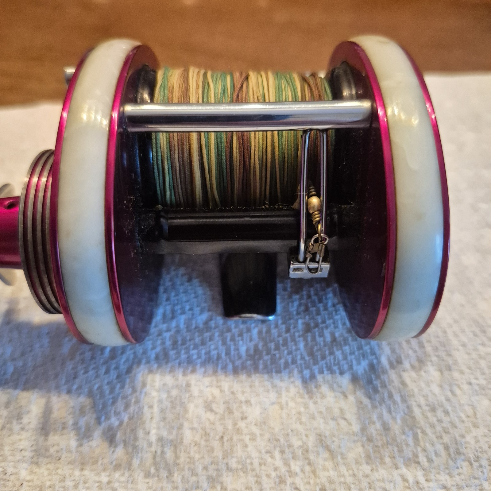 Vintage Bronson Invader 26 Baitcaster Fishing Reel