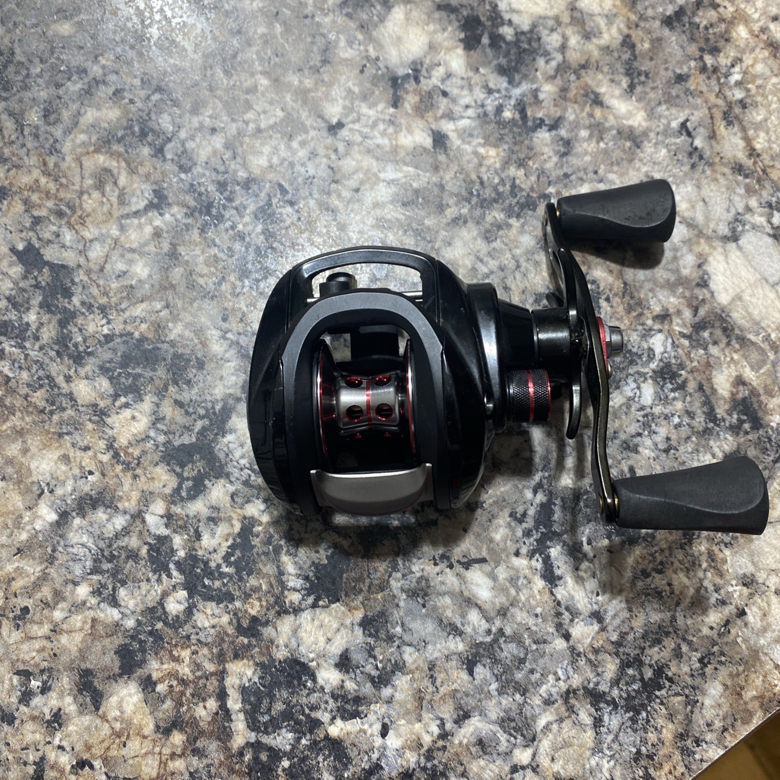 Piscifun Torrent Bait Casting Reel 18Lbs Max Drag 7.1:1 Right Hand