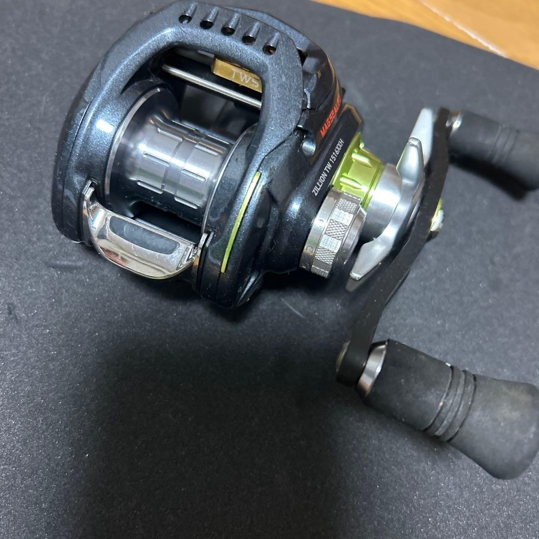 Daiwa TWS bait reel Zillion black/green