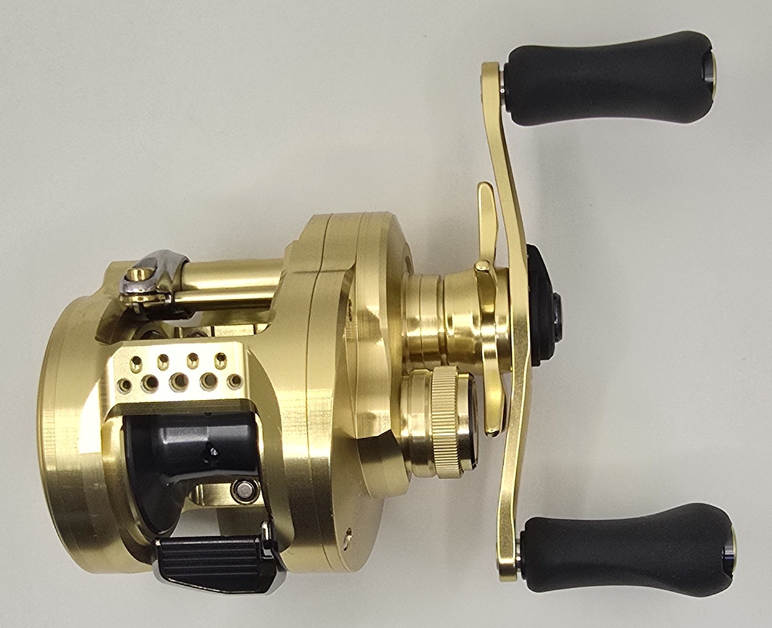 Shimano 21 Calcutta Conquest 200XG Right Baitcast Reel Boxed JDM Excellent