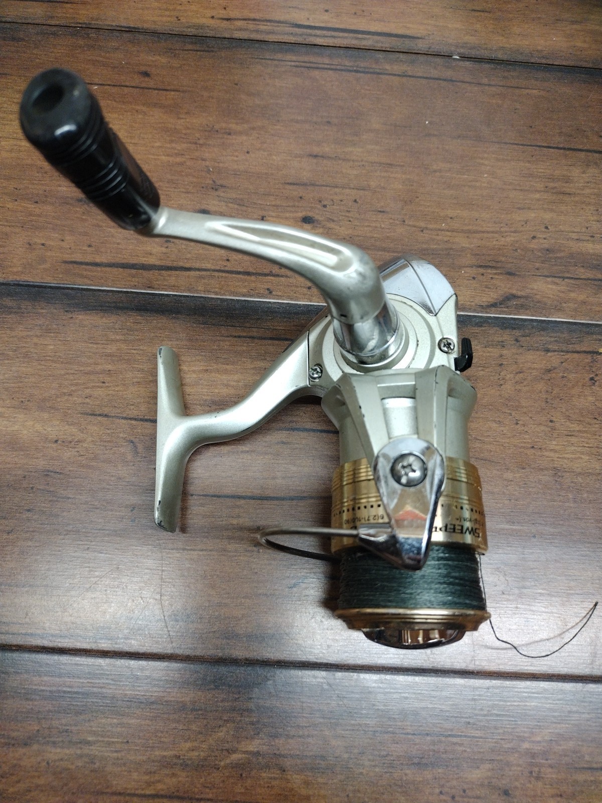 Nice Vintage Daiwa SweepFire 1500B Medium Spinning Reel, Seems To Work Great!
