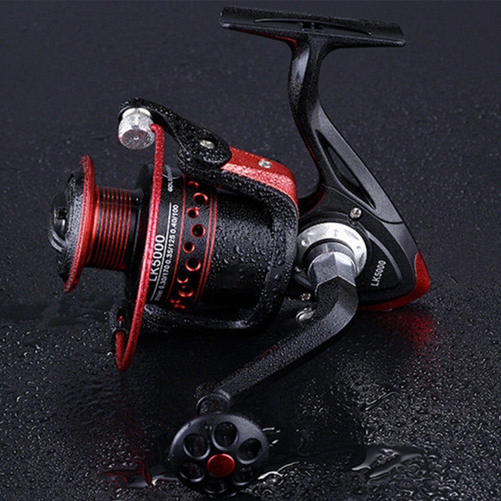 Strong and Lightweight Fishing Reel for All Types of Fishing Conditions