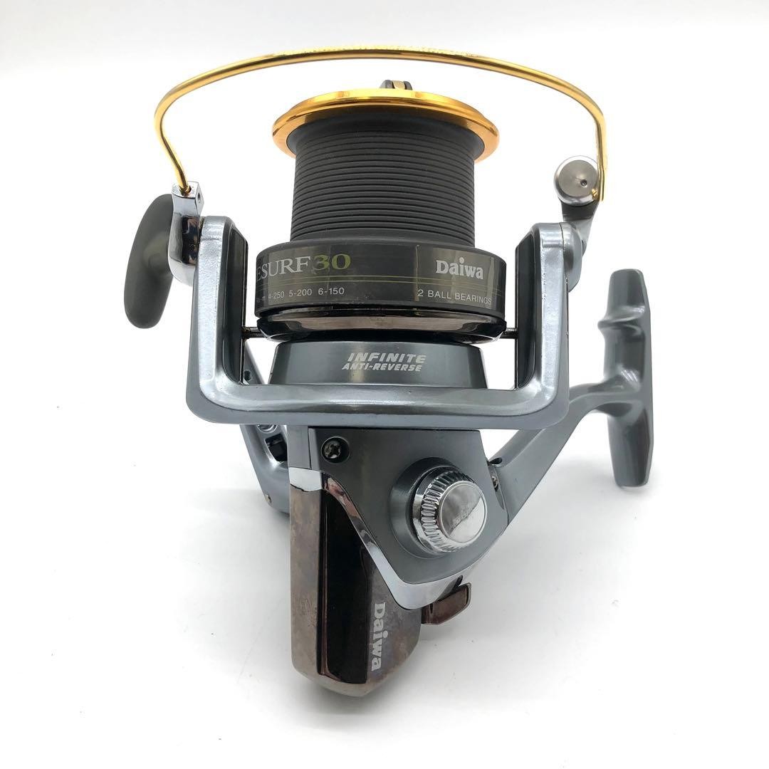 Daiwa Finesurf 30 Spinning Reel 5 Size Long Distance Casting Used