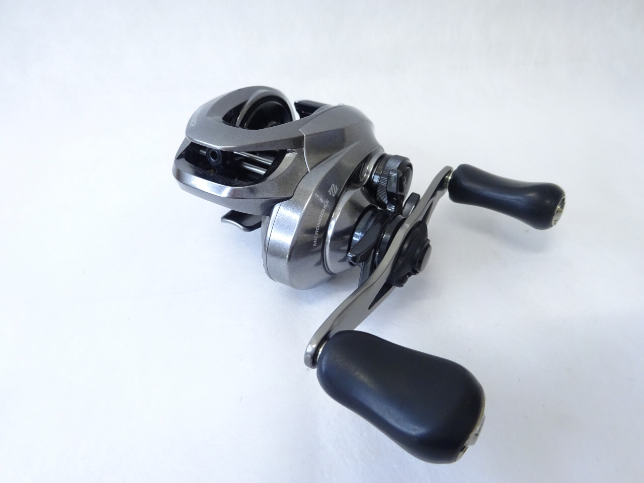SHIMANO 17 CHRONARCH MGL 151 Left handed Baitcasting Reel from Japan
