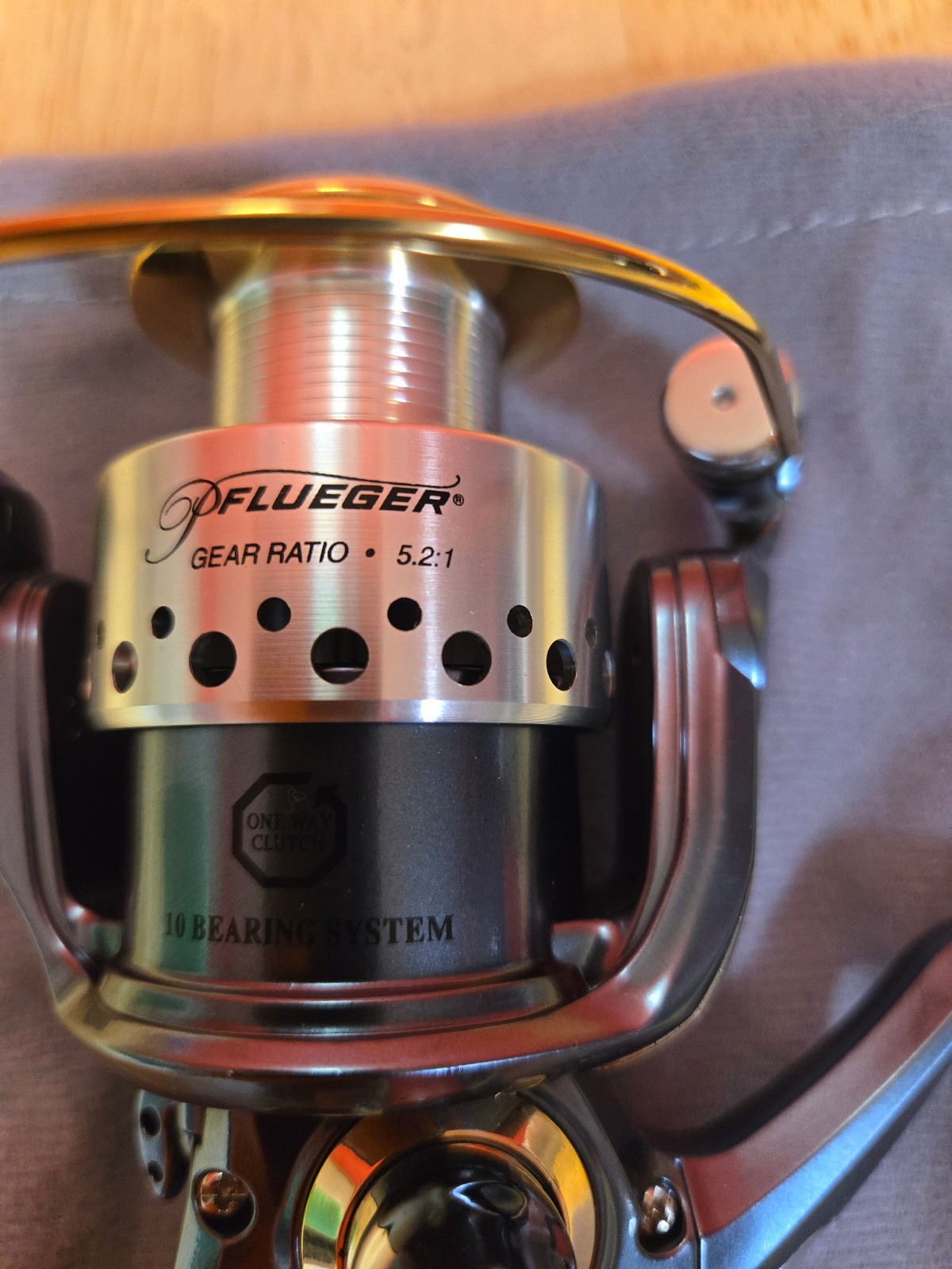 PFLUEGER PRESIDENT 6735 FISHING REEL (NEW)