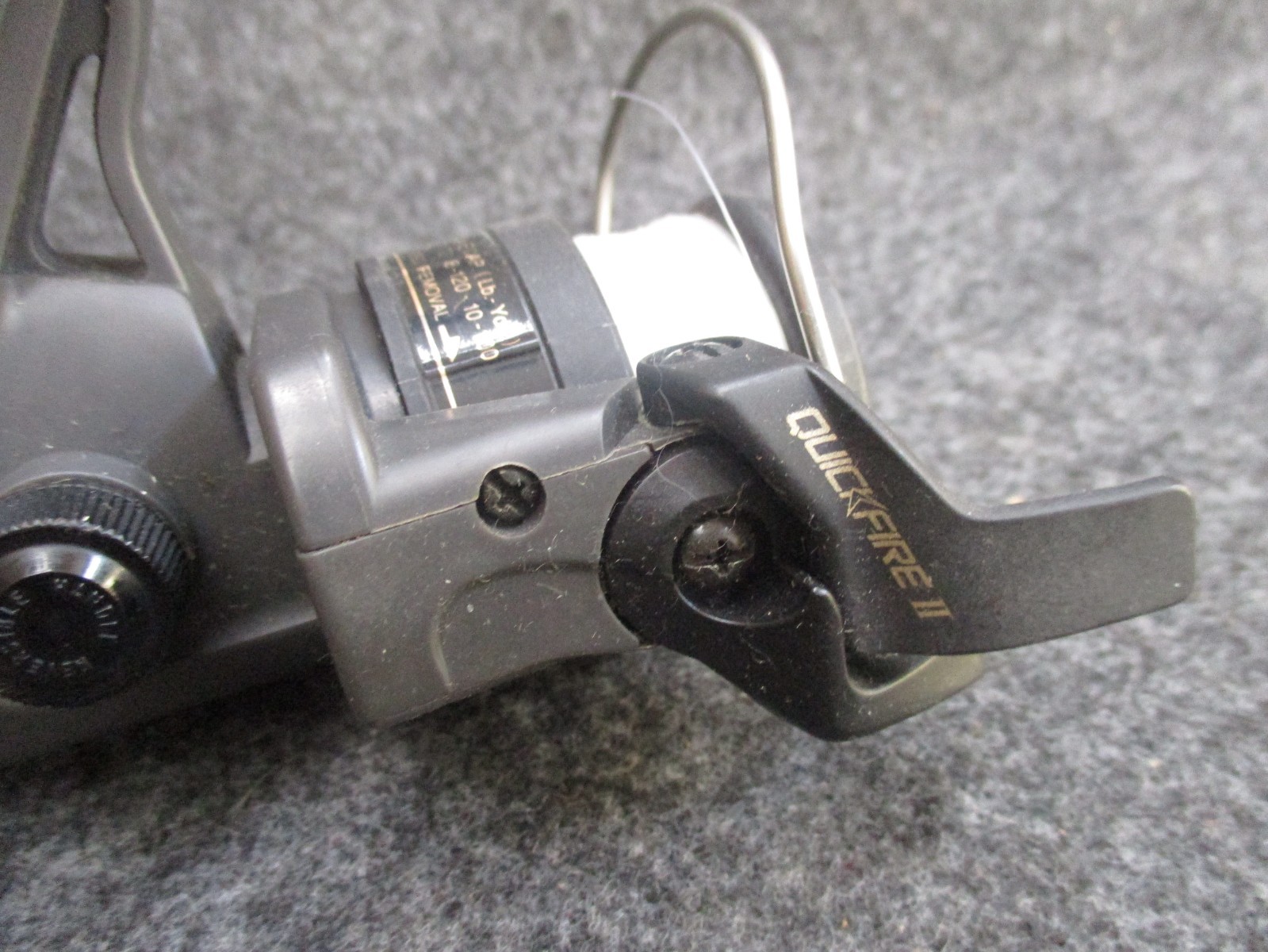Shimano AX2000 Quickfire II Spinning Reel