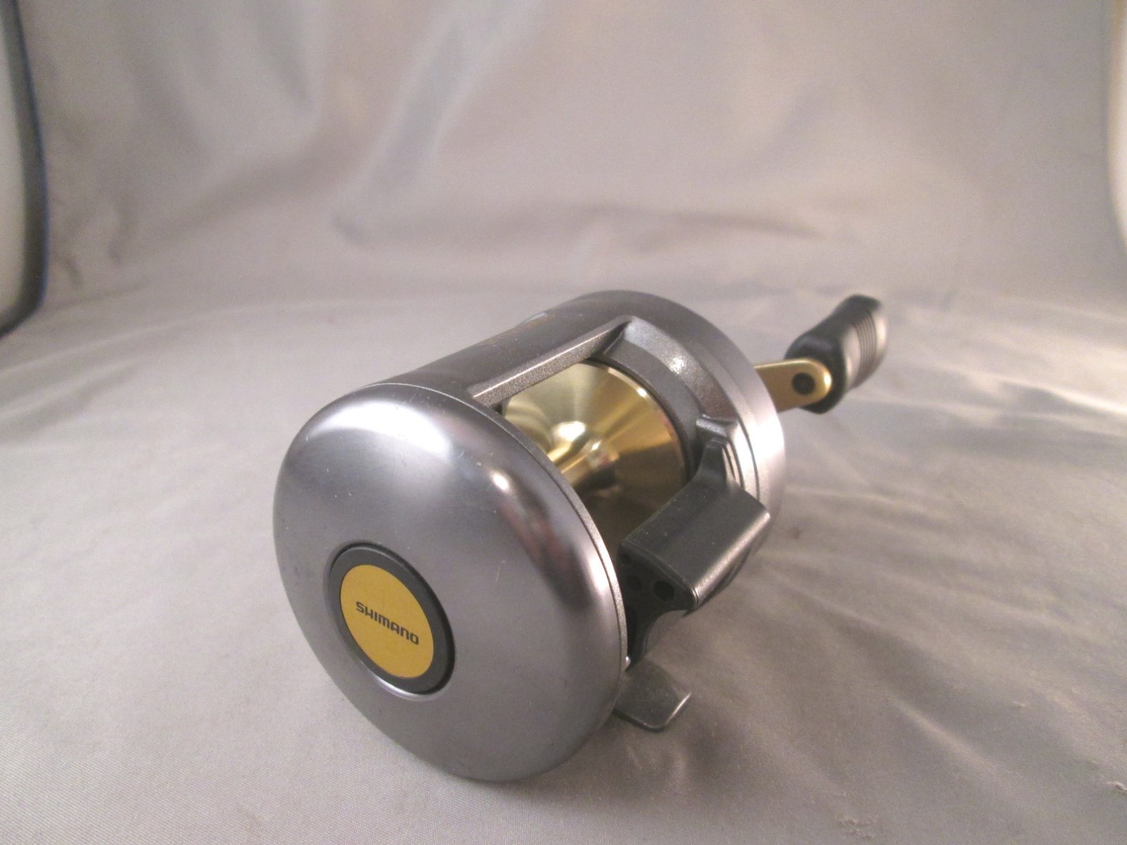 Shimano Corvalus CVL 300 bait casting reel, 4 ball bearings used vg condition