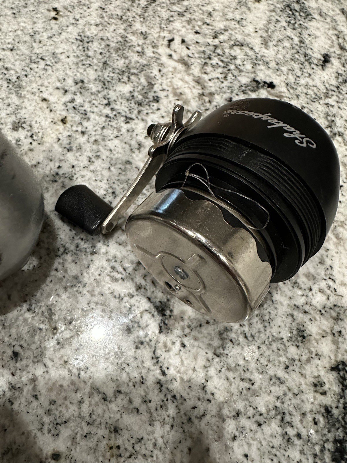 Shakespeare E-Z Cast 10 EZCAST 10 Spincasting Fishing Reel