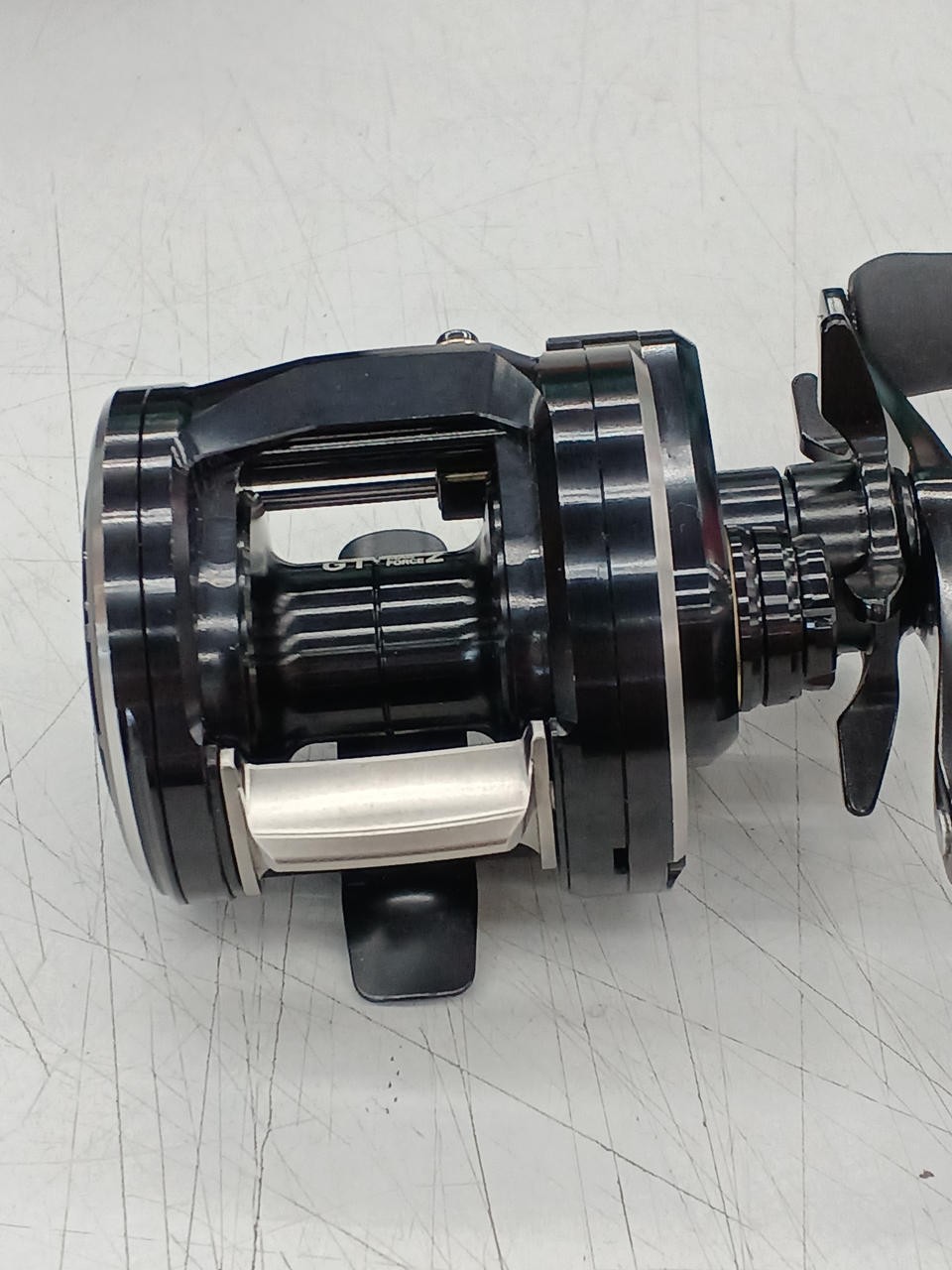 Daiwa 18RYOGA 1520H Baitcasting Reel 6.3:1 Gear Ratio 270g 71cm/Handle
