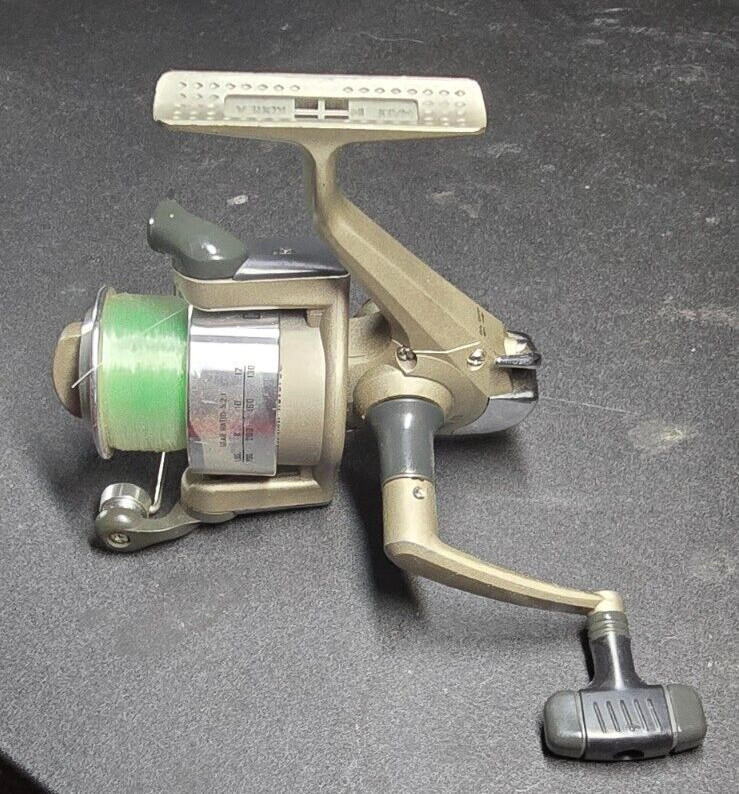 Abu Garcia Cardinal C3000S3 GR:5.2:1 3BB 8lb/200yds Open Faced Reel