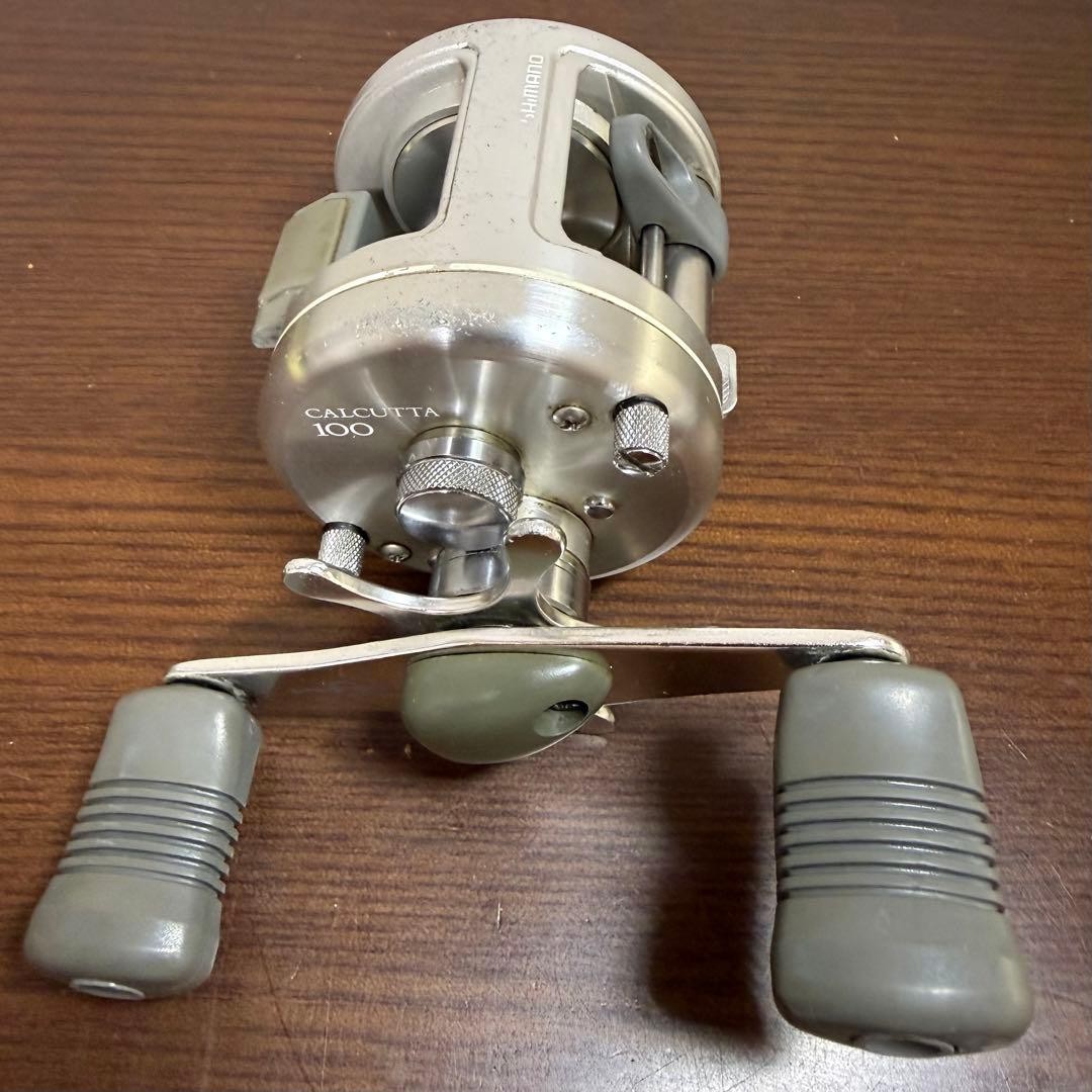 SHIMANO 92 Calcutta 100 bait reel SIlver