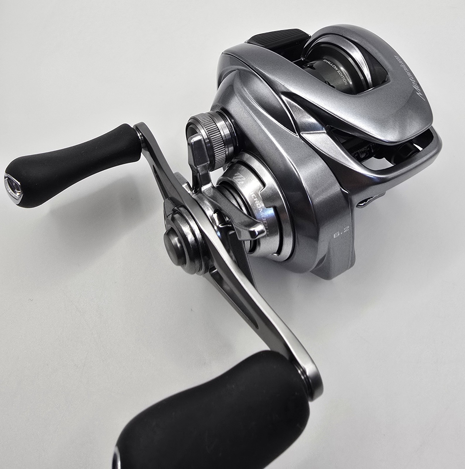 Shimano 22 Metanium Shallow Edition Right Baitcast Reel Boxed JDM Unfished Mint