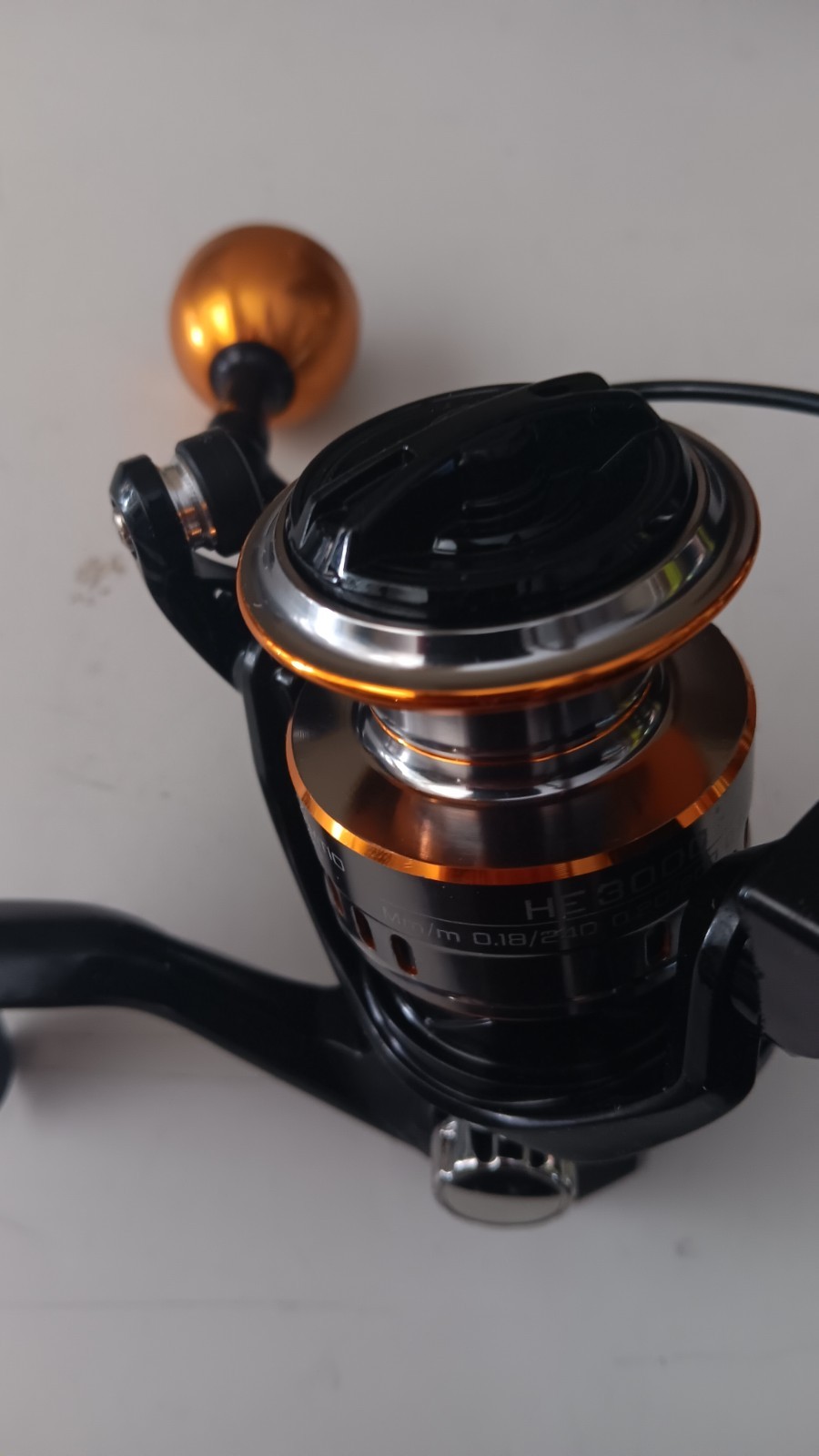 Spinning reel HE3000, saltwater/freshwater