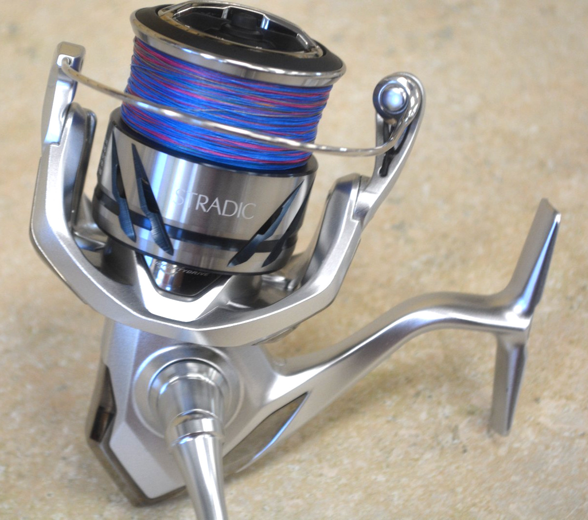 Shimano STRADIC C5000XG Spinning Fishing Reel *Pre-owned* FREE SHIPPING