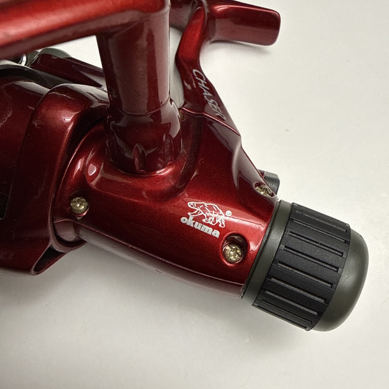 Okuma Chaser BX-30 5.0:1 Gear Ratio Spin Cast Reel – Red