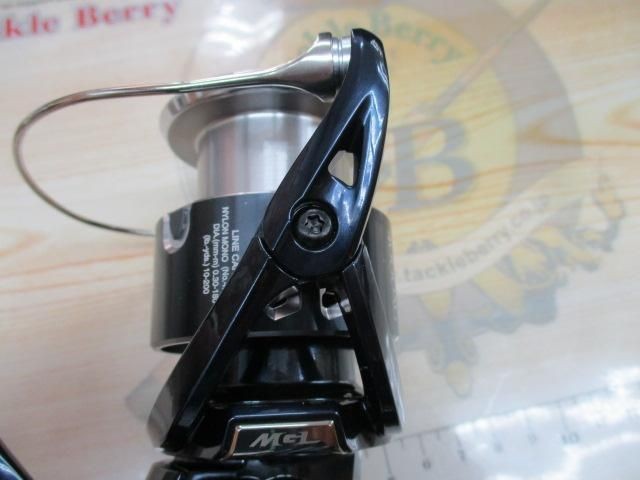 Shimano 21 Twin Power XD 4000XG Spinning Reel Used