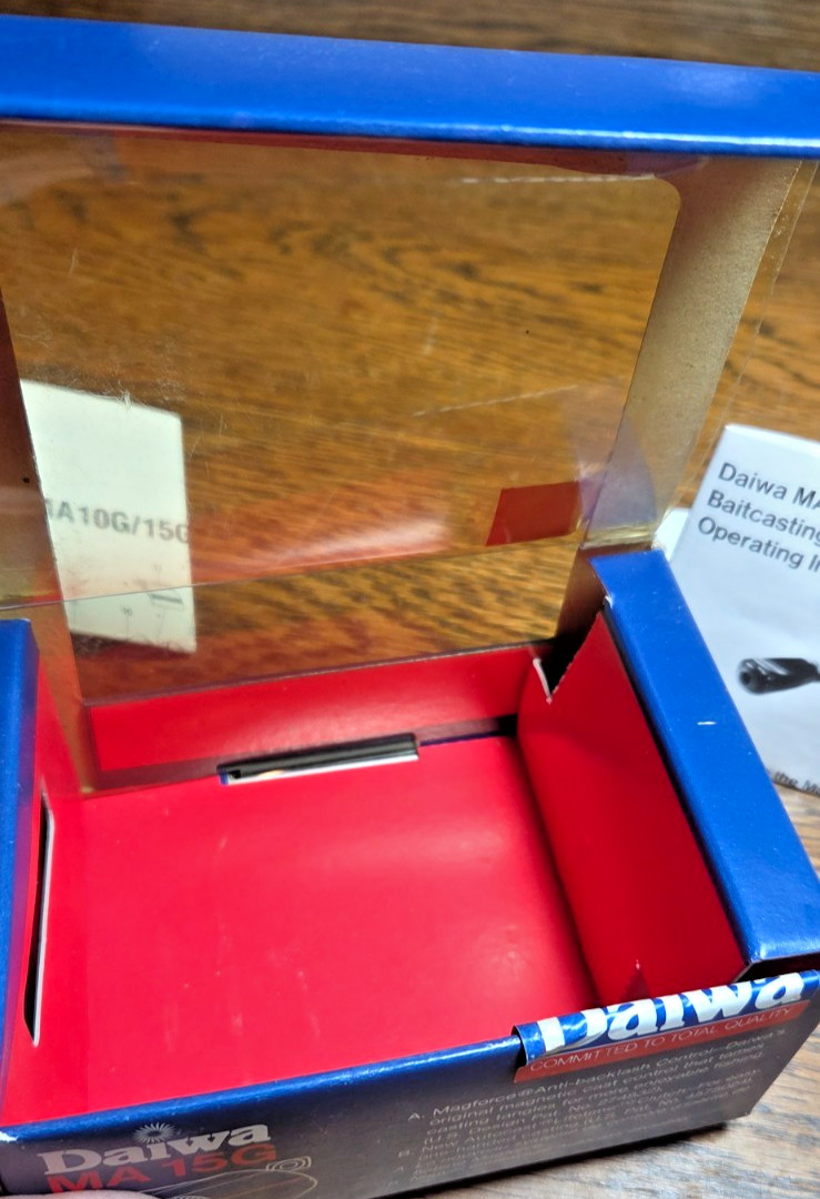 Vintage Daiwa MA 15G Baitcasting Fishing Reel Box & Papers