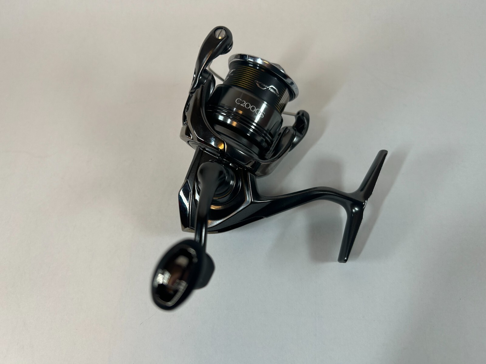 Shimano 24 TWIN POWER C2000S 5.1 Spinning Reel Brand New IN BOX
