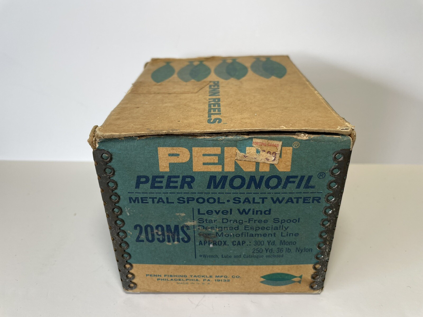Penn PEER MONOFIL Level Wind 209MS Fishing Reel box – BOX ONLY