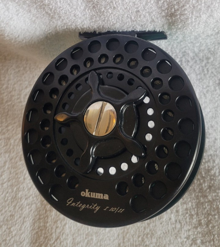 Okuma Integrity I 10/11 Fly Fishing Reel New in Original Box with paperwork
