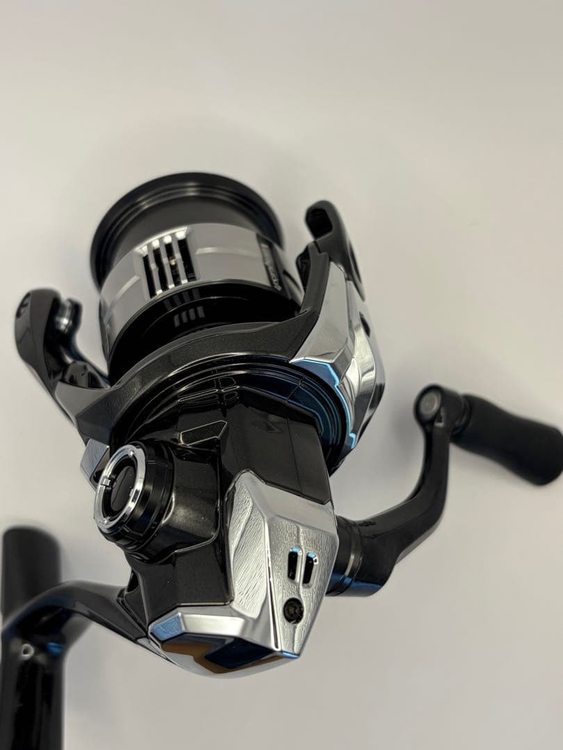 SHIMANO 23 Vanquish C2000S Spinning Reel Used JDM Japan