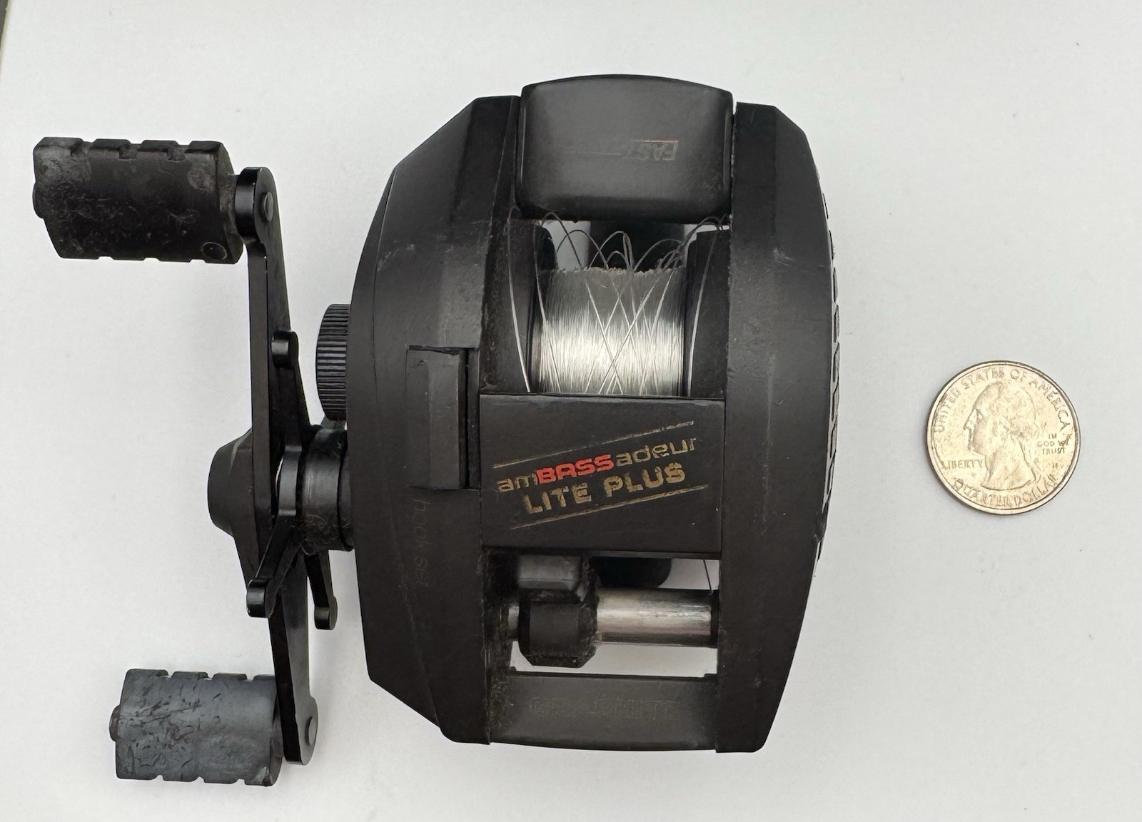 Abu Garcia Ambassadeur Lite Plus Baitcasting Reel w/Magtrax Control