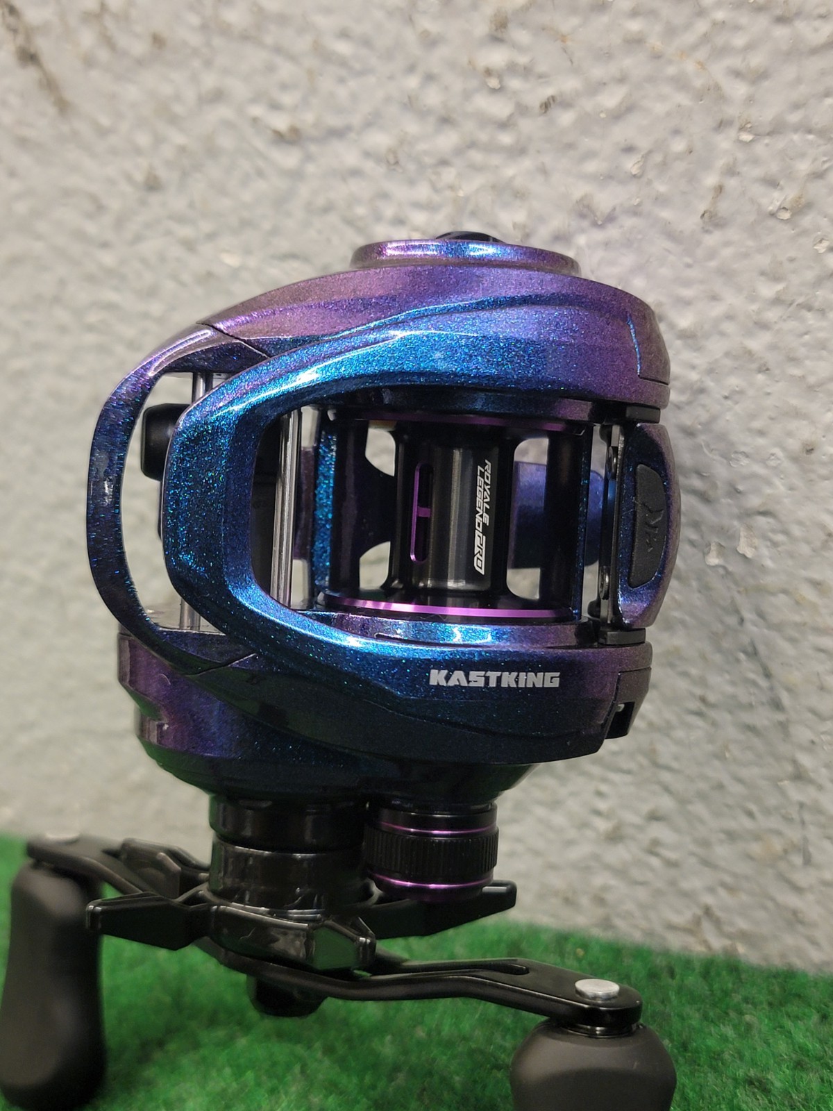 KastKing Royale Legend Pro Baitcasting Reels 8.0:1 Gear Ratio Left Fishing Reel