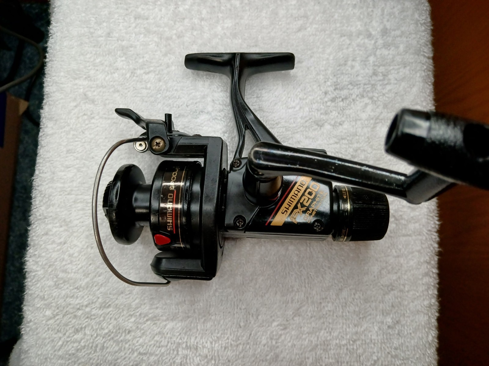 Shimano-Quickfire II FX200-Graphite Construction-Fishing Reel-Great Condition !