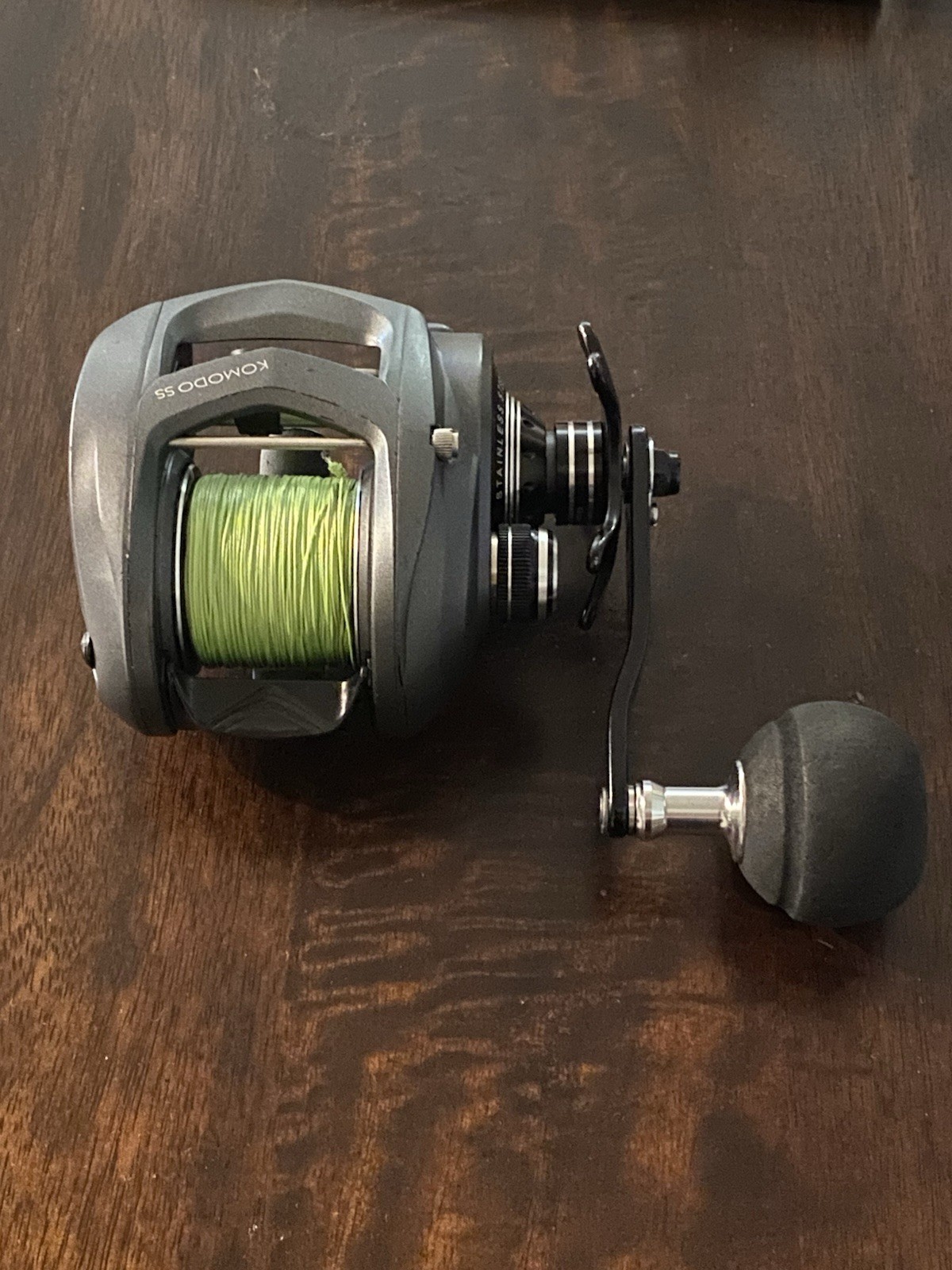 Okuma Komodo SS 471 Baitcasting Reel – Star Drag 8 SS bearings.