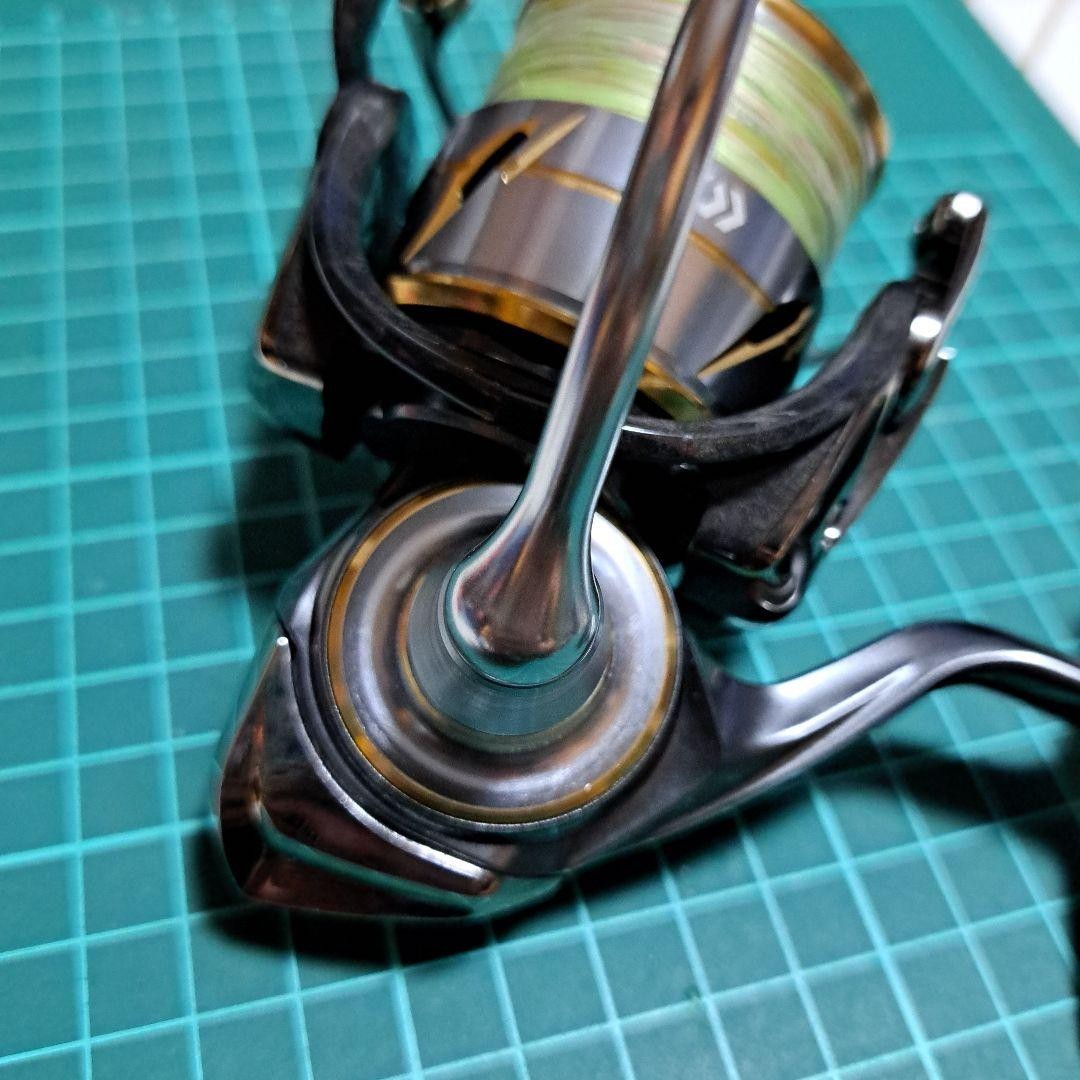Daiwa 20 Luvias FC LT2500S Spinning Reel SLP Works Handle Knob