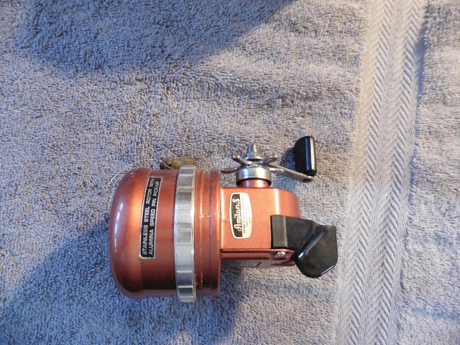 Vintage Kencor Bell 380 Spincasting Reel Bronze Made in Japan Rare