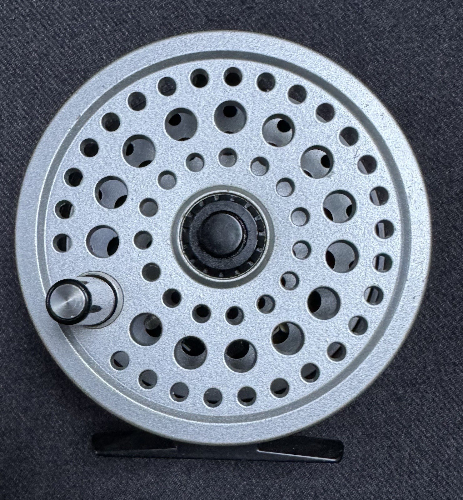 Ryobi 357 MG Magnesium Fly Reel, 3 5/8 Inches, Super Light, Excellent Condition