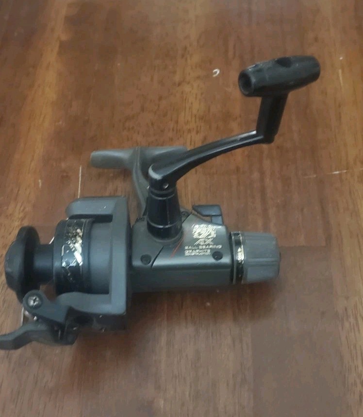 Shimano 200Q AX Fishing Spinning Reel Quickfire II Ball Bearing Graphite
