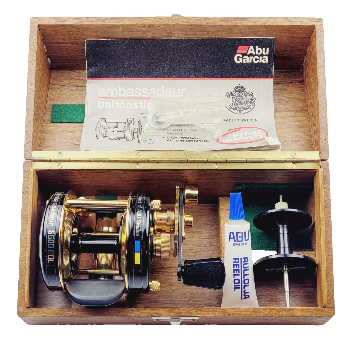 Abu Garcia Ambassadeur 5600 CDL Reel Black Gold Boxed New in Wood Box