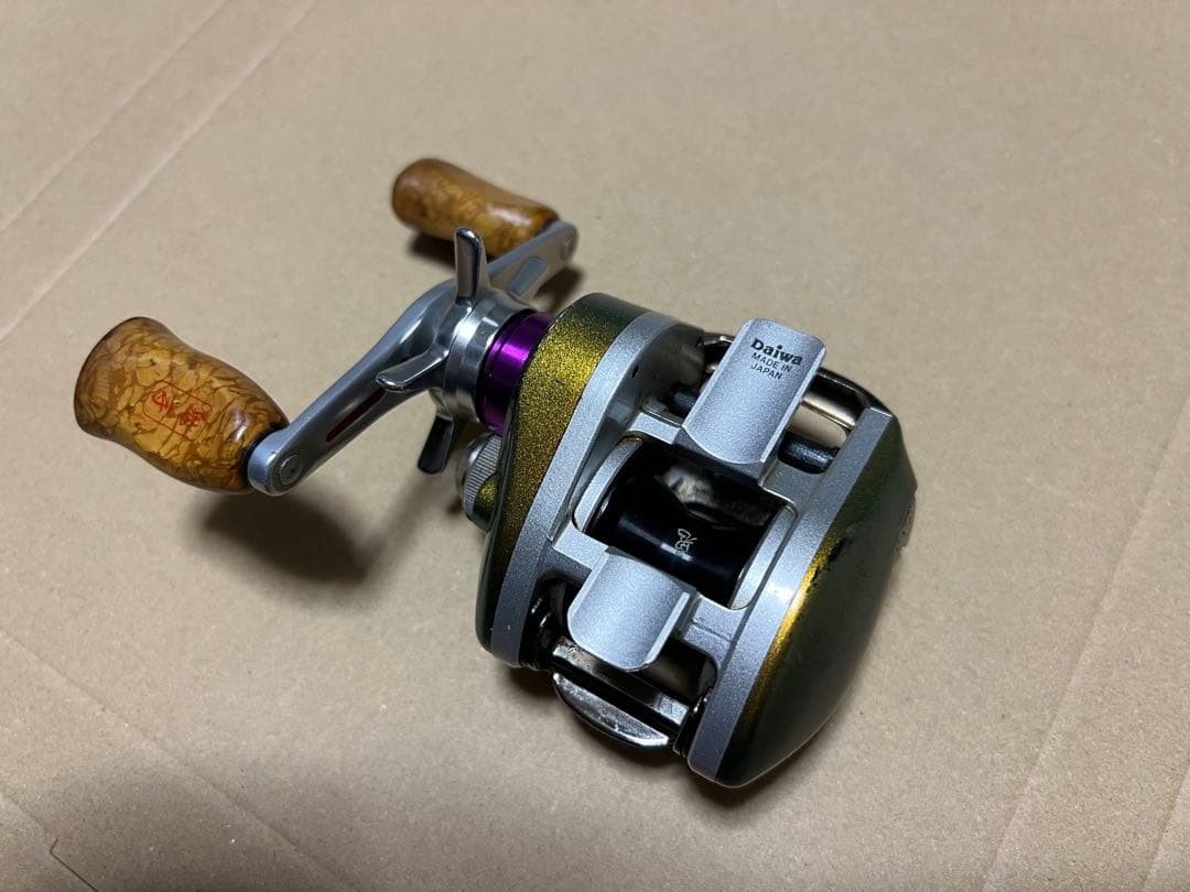 Daiwa TD-Ito 103M Megabass Fishing Reel Limited Edition Used Condition
