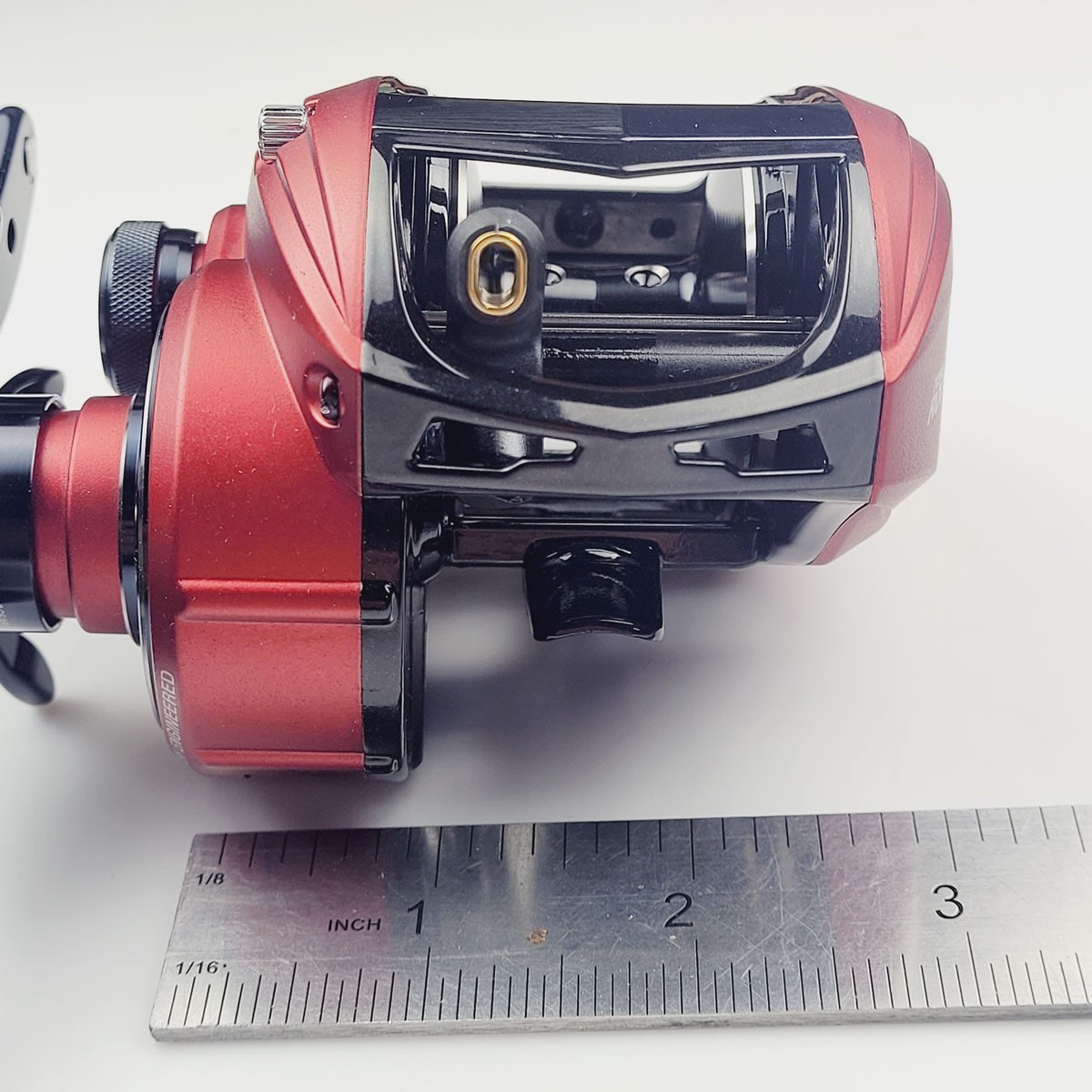 Abu Garcia Revo Toro Rocket 60 Baitcasting Reel Red New in Open Box REVOT3RCKT60