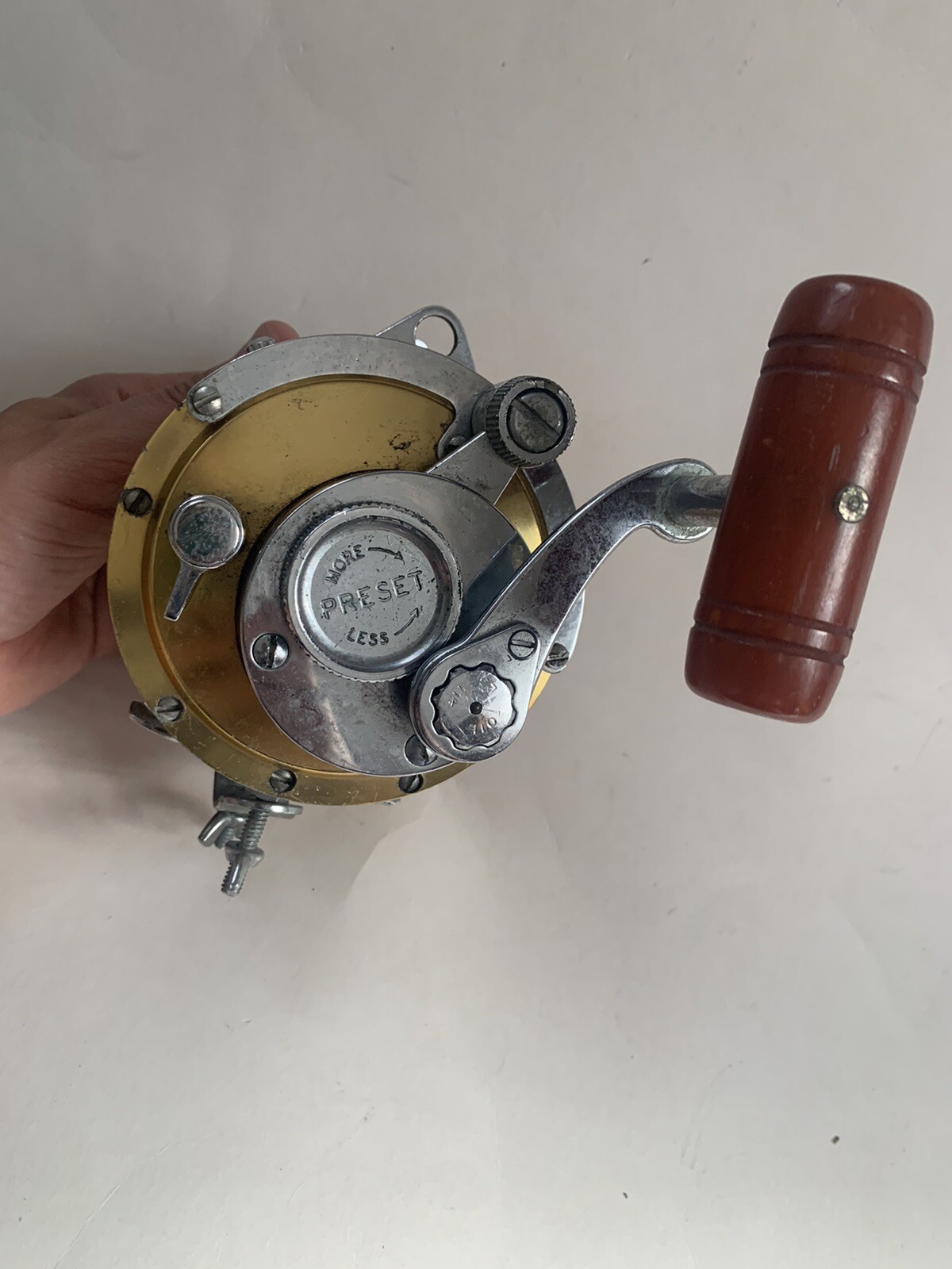 Penn International 20 Single speed Saltwater Reel. Right handed.