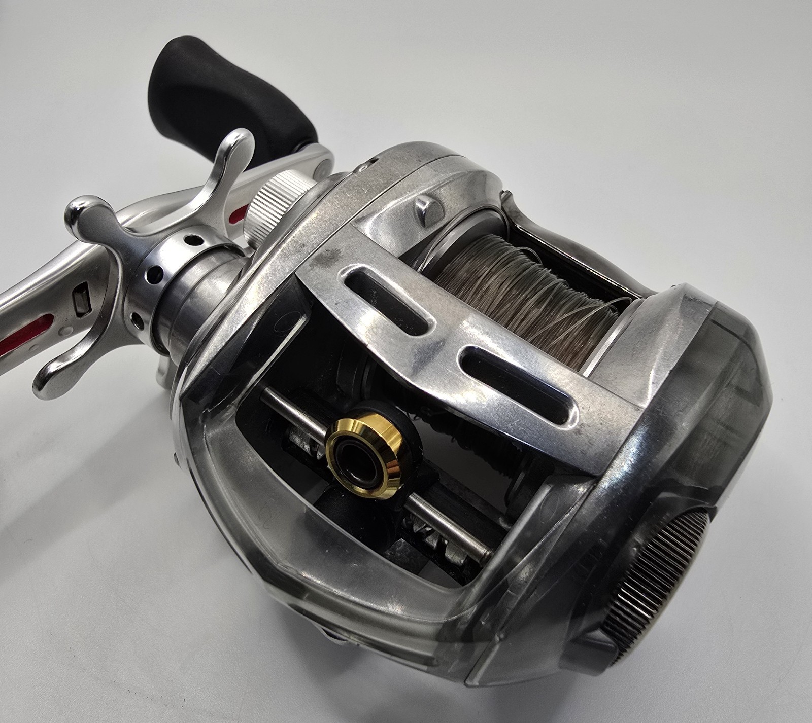 Daiwa Alphas ito 103-Ai Right Hand Megabass JDM Baitcast Reel Boxed Works Great