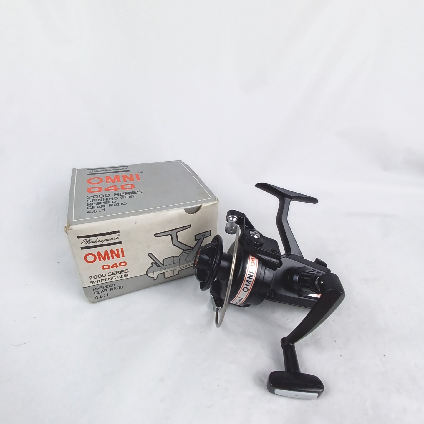 Shakespeare Omni 040 2000 Series Spinning Reel Hi-Speed Gear Ratio 4.6:1
