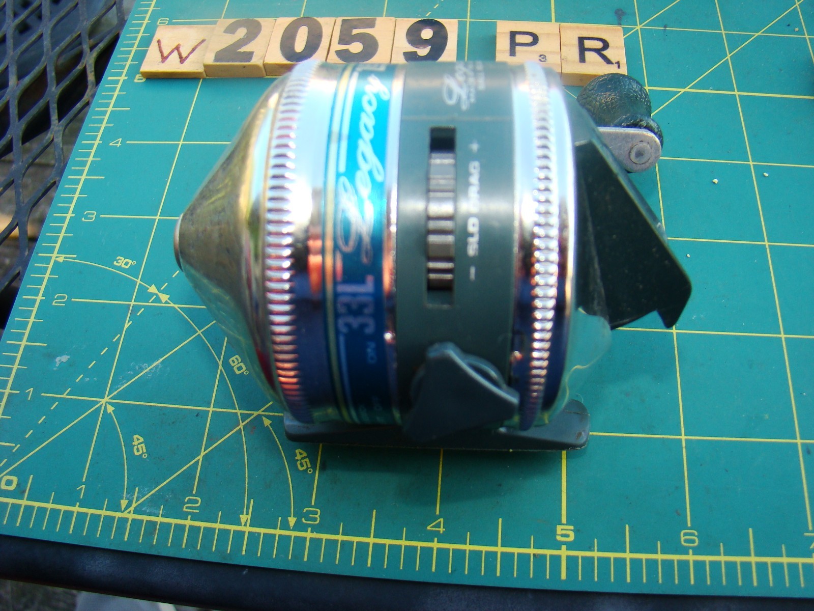 W2059 PR ZEBCO 33 LEGACY 33 L SPINCAST MADE IN USA FISHING REEL
