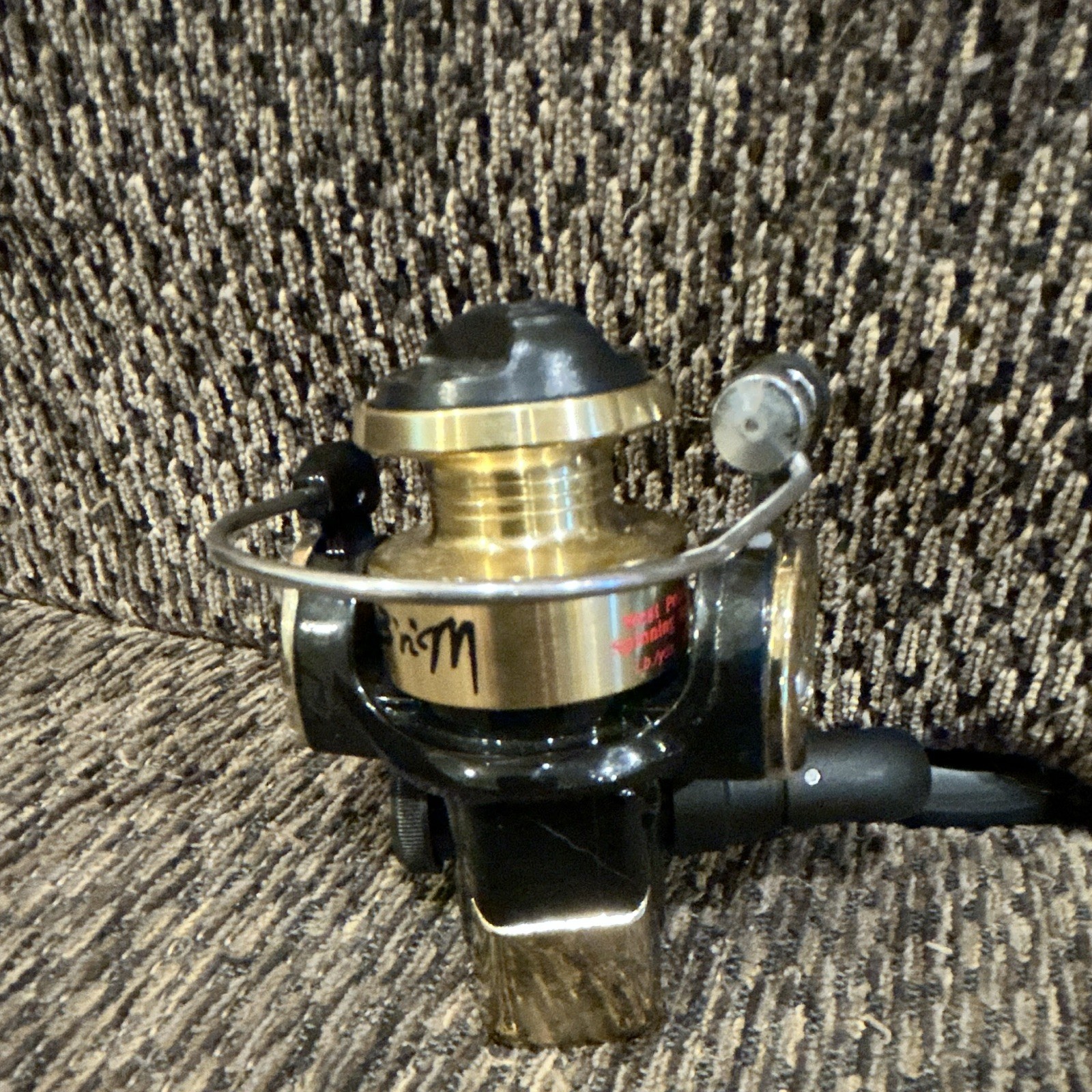 Gold/Black Spinning Reel Size 3000 Right-Hand 5.0:1 Front Drag Anti-Reverse
