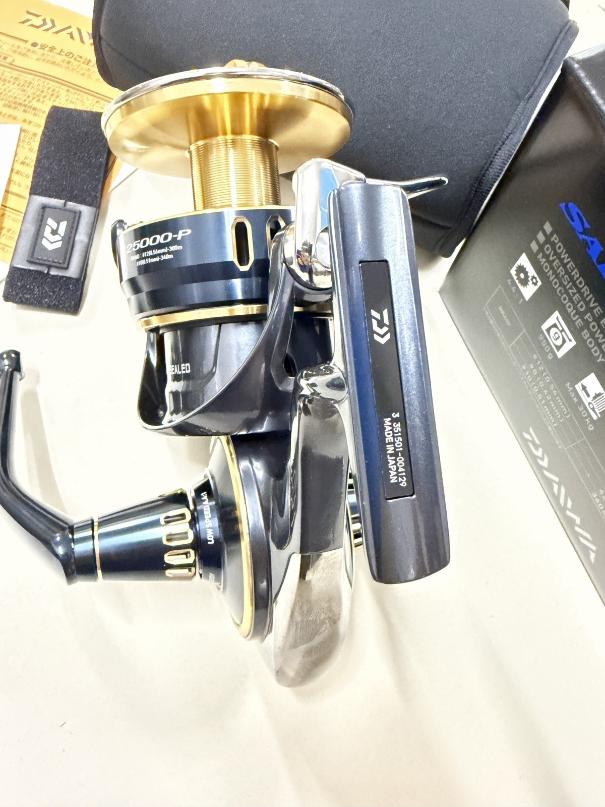 Daiwa 25 SALTIGA 25000-P Spinning Reel New in Box Made in Japan