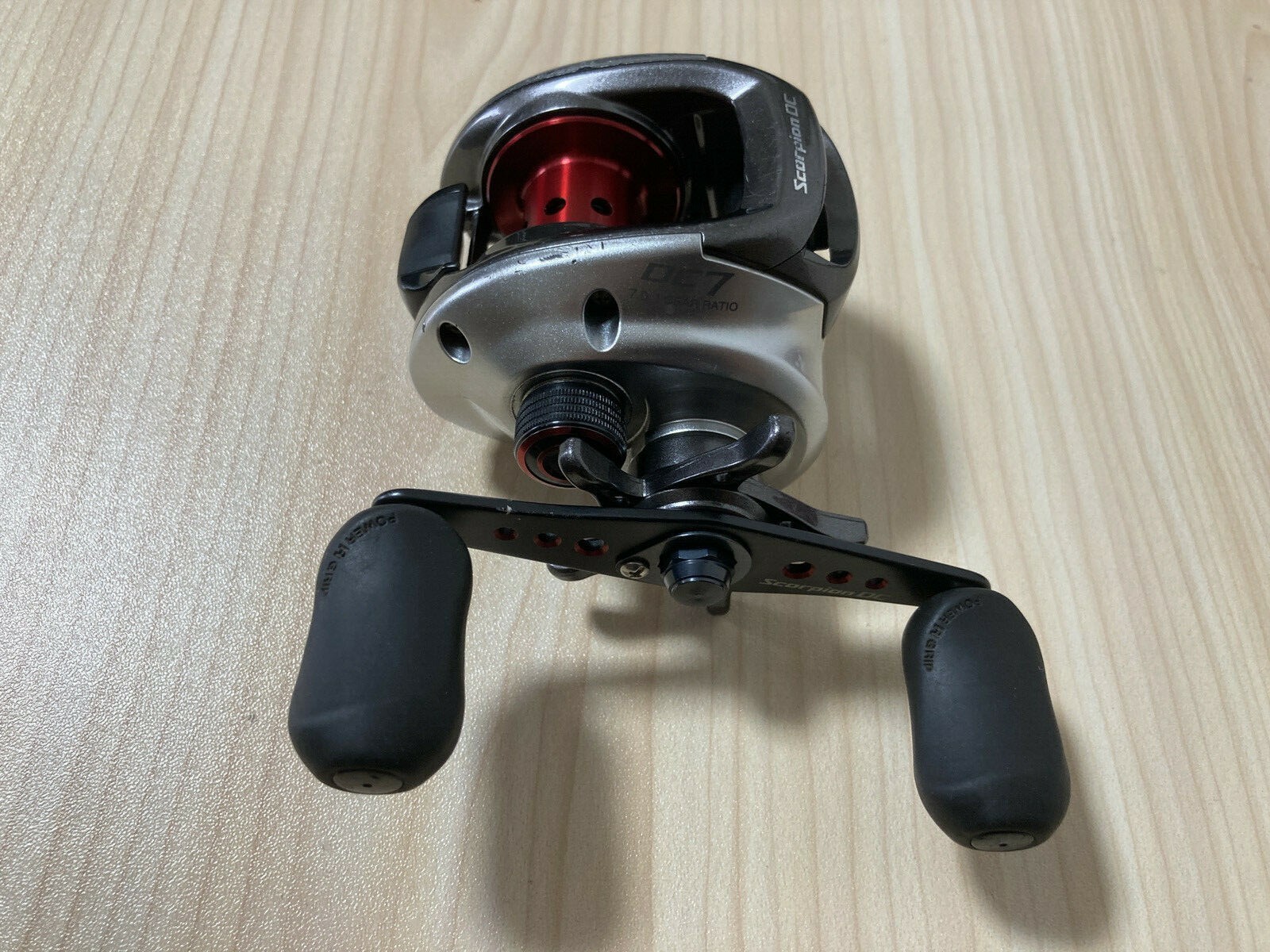 Baitcasting Reel 11 Scorpion DC7 Right Handed RH692000 IN BOX