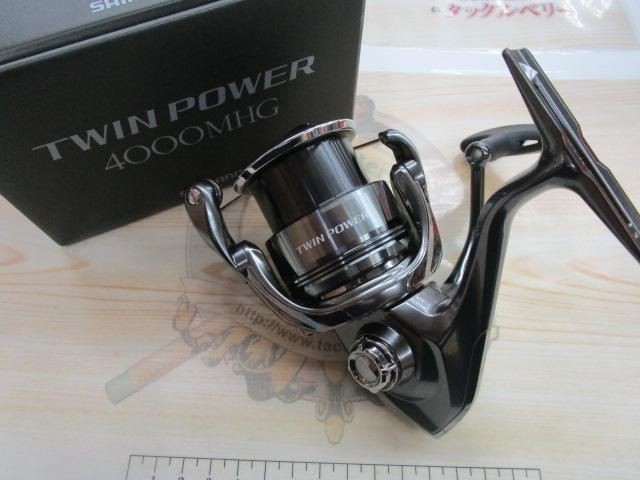 SHIMANO 24 TWIN POWER 4000 MHG SPINNING REEL Used