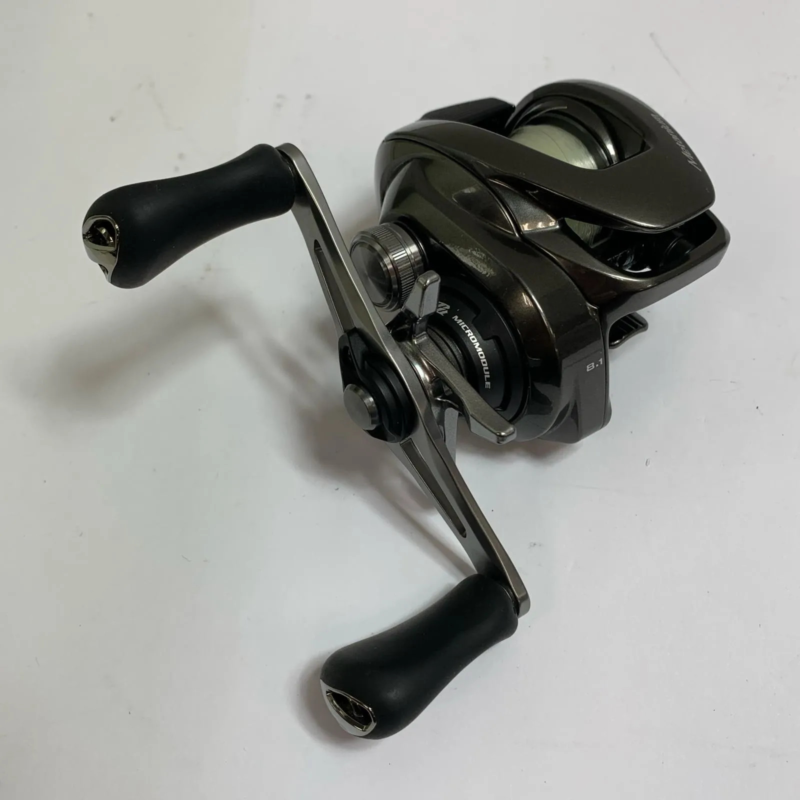 SHIMANO 23 Metanium 100XG Right Handle Baitcasting Reel 8.5:1 Gear Ratio 6.2oz
