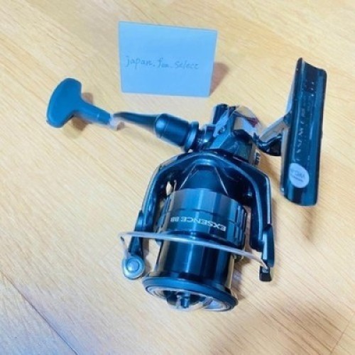 N.MINT SHIMANO Spinning Reel 24 EXSENCE BB C3000MHG Right Silent Drive