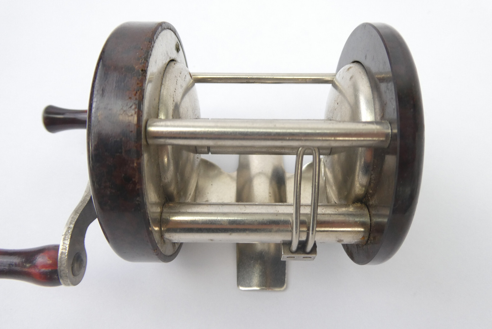 4250 Bakelite Fishing Reel Small Vintage Used Unbranded Spinning Fresh Water